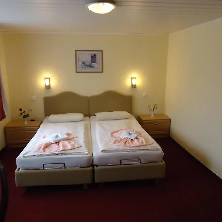 & Restaurant Beckmanns Winzerhaus 2* Urbar (Rhein-Hunsruck)